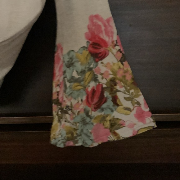 INC Floral Bell-Sleeve Knit Top, Size Medium - Picture 5 of 9